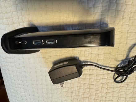 Photo of free Display Link Docking Station (Villa Park) #1