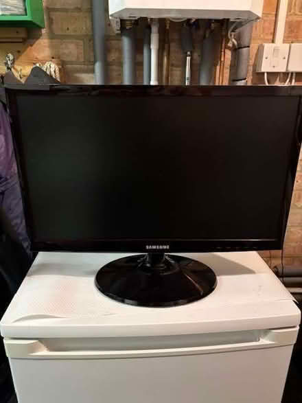 Photo of free 21" computer monitor (Epping CM16) #1