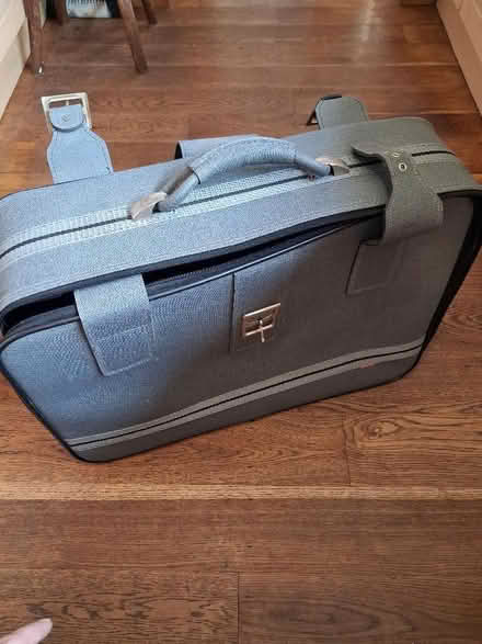 Photo of free Vintage vinyl grey suitcase (Bethel LL55) #2