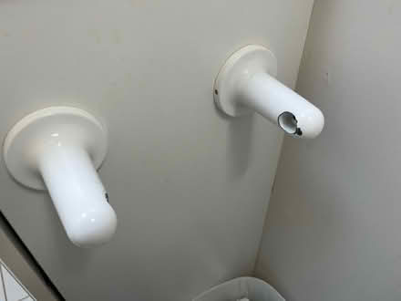 Photo of Toilet paper roll holder Rod (20 Alvina Ave, San Rafael) #2