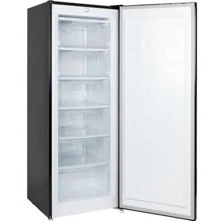 Photo of Chest freezer/tall freezer (Balti Triangle B12) #2