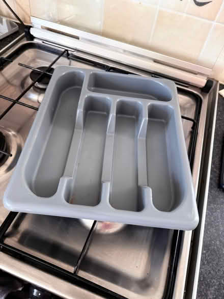 Photo of free Cutlery organiser, knife holder (Hackenthorpe S12) #3