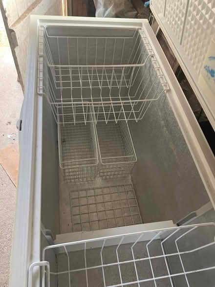 Photo of free Whirlpool chest freezer (Mortimer RG7) #2