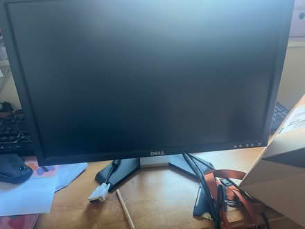 Photo of free Dell monitor keyboard and speaker (Brownhills WS8) #1