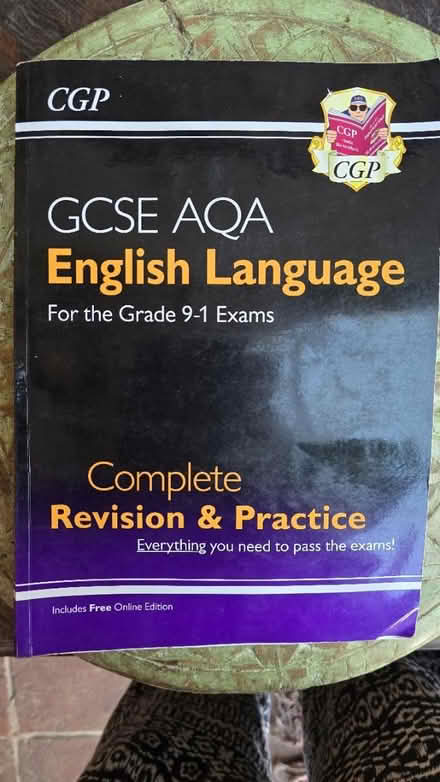 Photo of free Various GCSE Revision Guides/Cards (Innox Hill Frome BA11) #1