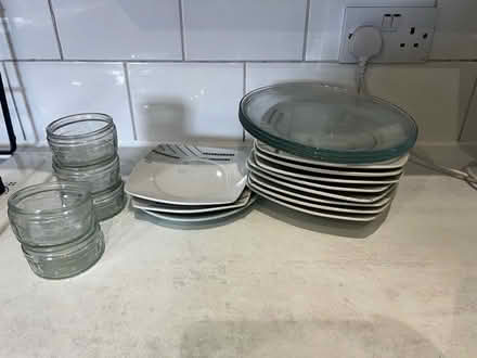 Photo of free Mix of clean plates (N13) #1