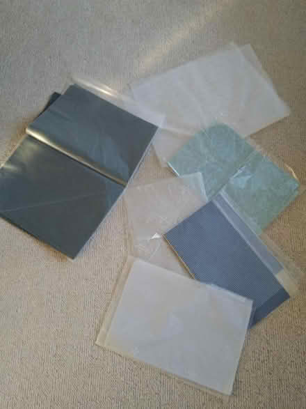 Photo of free Lining for drawers, 12 plastic and paper sheets (Millhouses S7) #1