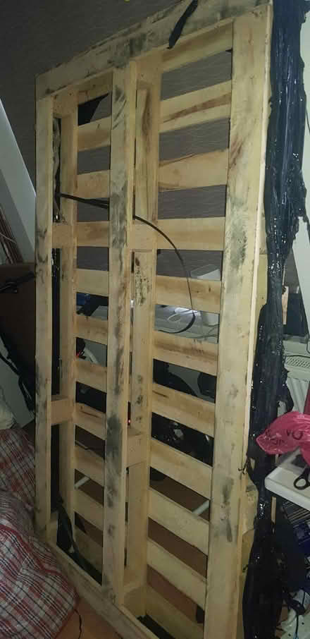 Photo of free Very good condition wooden plate (IG6) #1