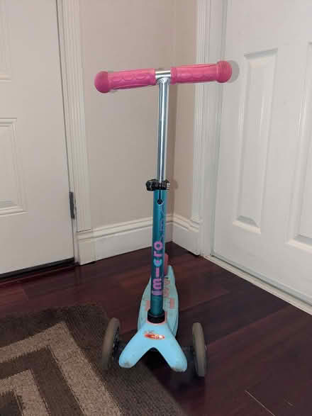 Photo of free Micro Mini scooter - unadjustable (Cherry Chase) #2
