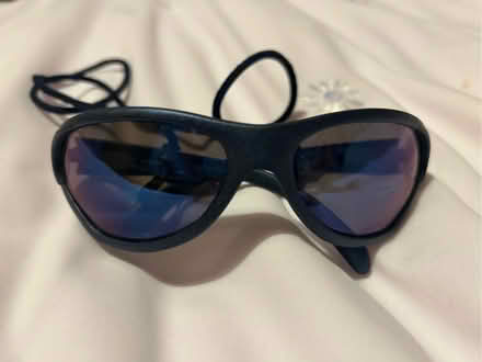 Photo of free Blue sun/ski glasses (Barkham RG41) #1