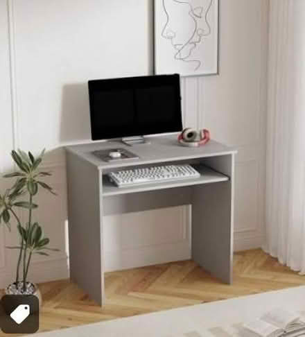 Photo of Small computer desk (Southport PR9) #1