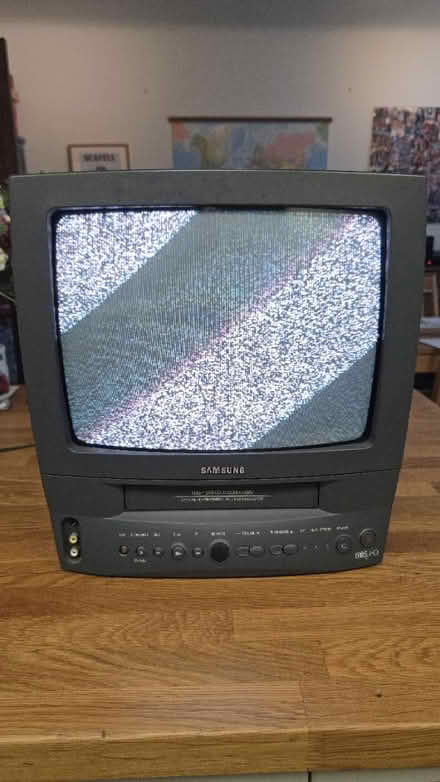 Photo of free TV with inbuilt VHS player (Bournemouth BH9) #1