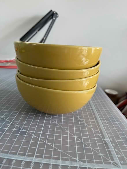 Photo of free 4 yellow bowls (islington N1) #1