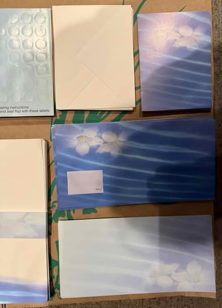 Photo of free Stationery set with floral design (Valencia Avenue, Sunnyvale) #3