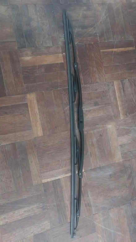 Photo of free VistaPro windscreen wiper (Burgess Hill RH15 8NU) #2