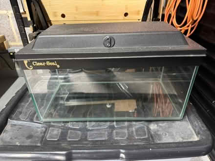 Photo of free Small aquarium with lid (Wickford SS12) #1