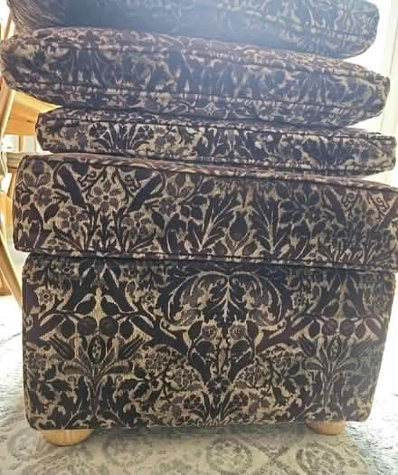 Photo of free Ottoman with matching cushions (Manor Park TW18) #3