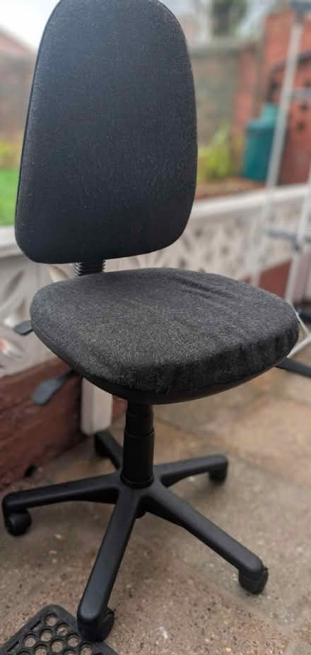 Photo of free Office desk chair (Enfield N9) #1