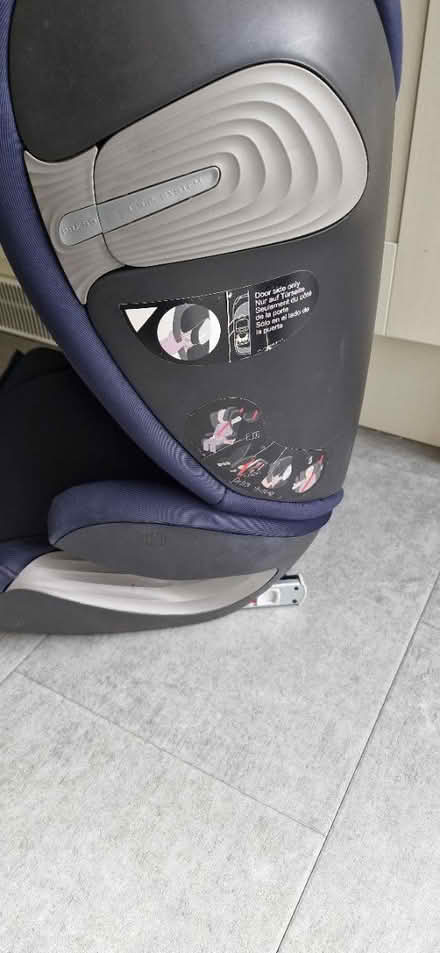 Photo of free Cybex car seat (Knaphill) #2