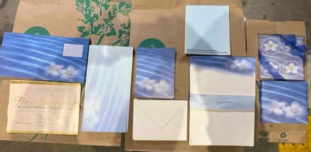 Photo of free Stationery set with floral design (Valencia Avenue, Sunnyvale) #1
