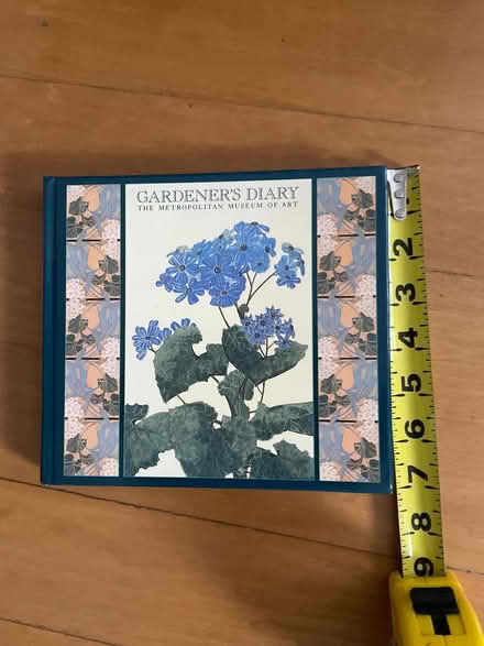 Photo of free Gardener Diary (Williams Parkway and 10) #1