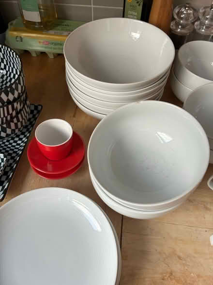Photo of free Kitchen crockery (Homerton E5) #3