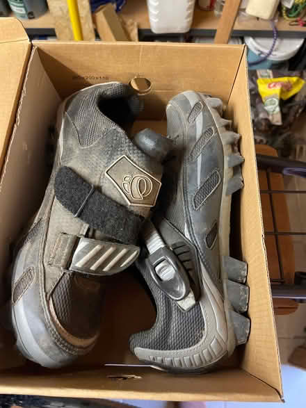 Photo of free Pearl Izumi Clip In bike shoes size 6.5 (Hackthorpe CA10) #2