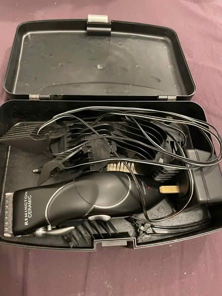 Photo of free Hair clipper’s set with a box (Wandsworth SW18) #1