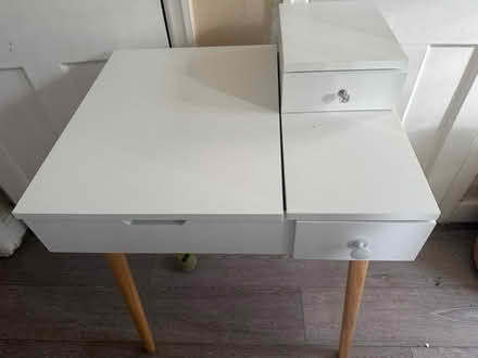 Photo of free dressing table (Leicester LE2) #1