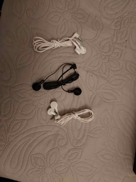Photo of free Earphones x3 (Kilmacanogue, North Co Wicklow) #1