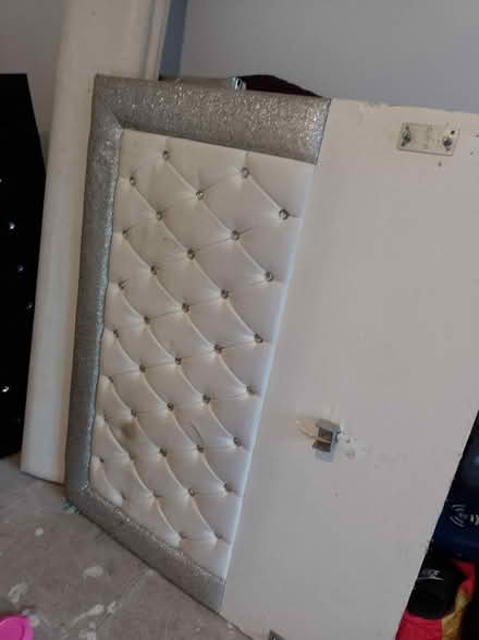 Photo of free Double bed (TN92fq) #1