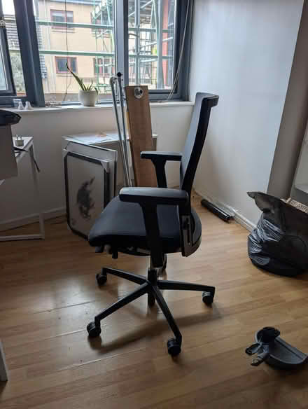 Photo of free Office chair (1 yr old) (Upper clapton E5) #2