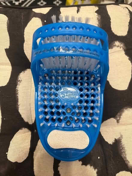 Photo of free Shower feet (Long ditton) #1