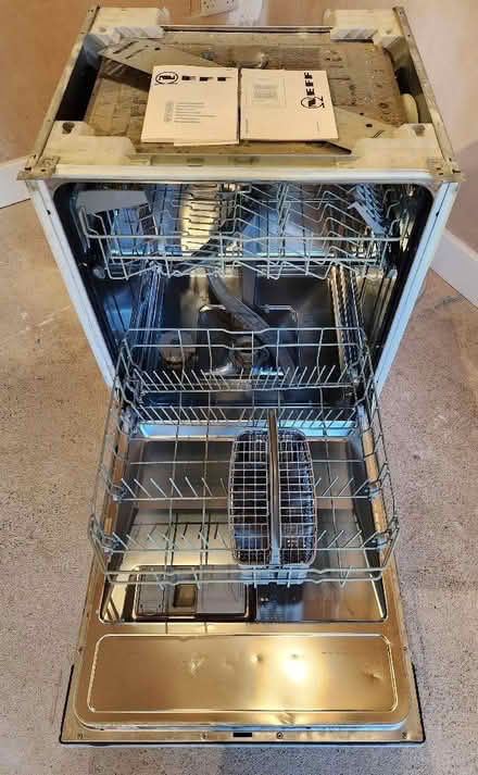Photo of free Neff Integrated Dishwasher - Excellent Condition (Wood Lanes SK10) #4