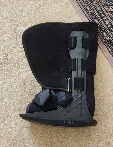 Photo of free Men's walking boot (West Springfield) #1