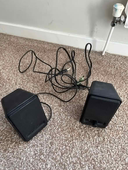 Photo of free Amazon basics USB powered speakers (Bampton OX18) #1