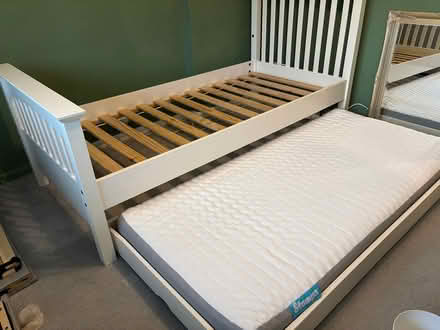 Photo of free wooden single bed with trundle (AL7 Welwyn garden city) #1