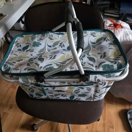 Photo of free Insulated Picnic Basket (Cloverhill 3) #1