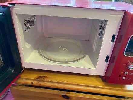 Photo of free Red microwave (Ford, near Colerne) #3