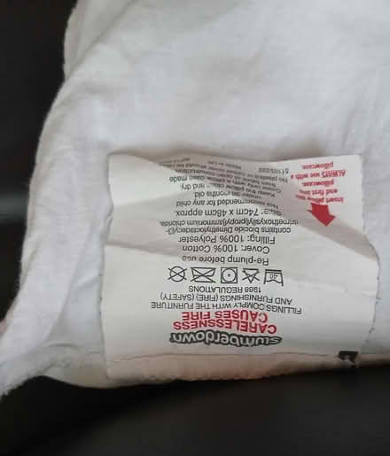 Photo of free Pillow (MK41) #2