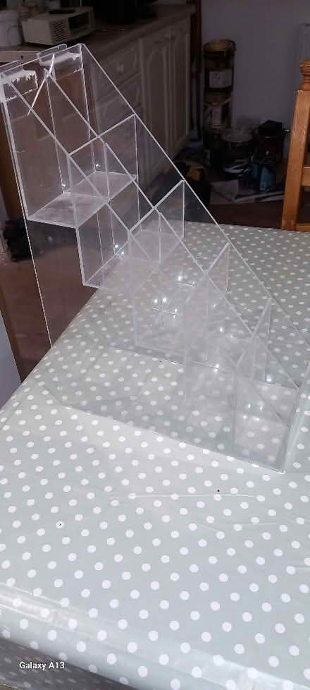 Photo of free acrylic display case (Great Bedwyn SN8) #2