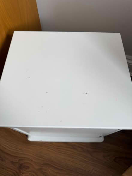 Photo of free Small white cabinet (Billericay CM12) #3
