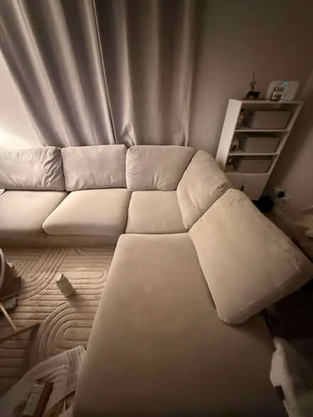 Photo of free Corner sofa (Crowthorne) #2