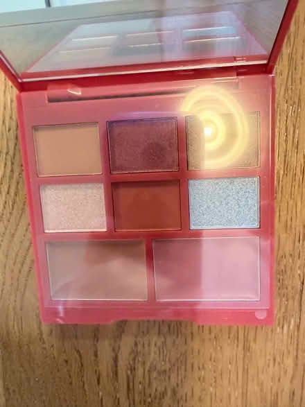 Photo of free No7 make up palette (Claregate WV6) #2