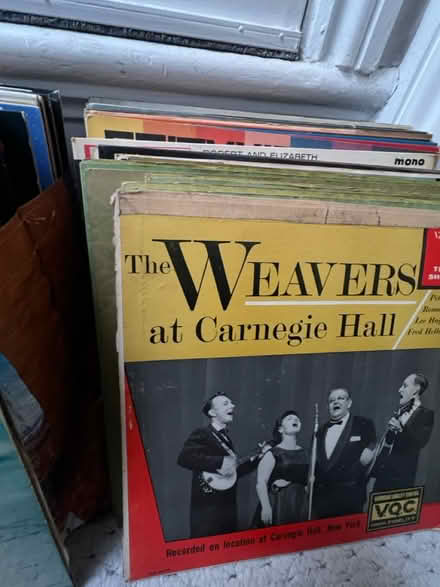 Photo of free Vinyl records mostly Greek (Battersea SW11) #4