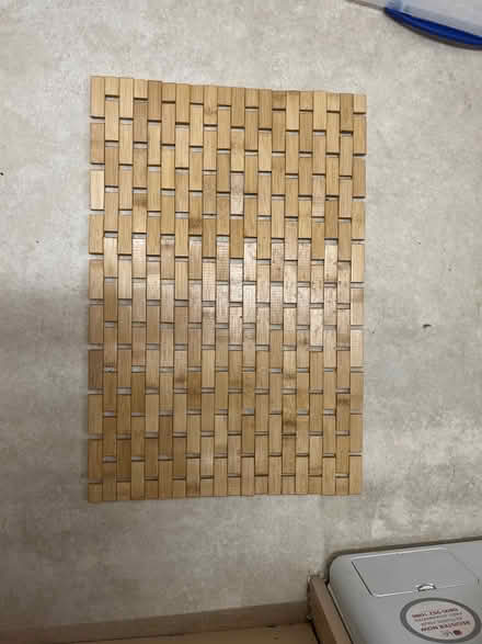 Photo of free Bath mat (Fairfield Park) #1