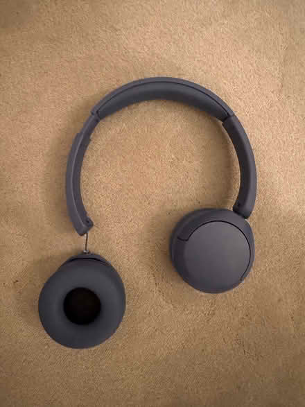 Photo of free Sony wireless headphones (Richmond TW10) #1