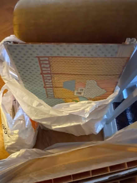 Photo of free 1980’s Cindy House (New Barnet) #2