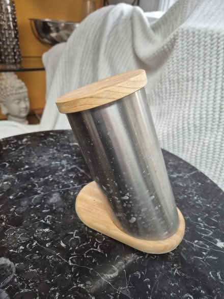 Photo of free Knife stand (W1h 1ju) #2