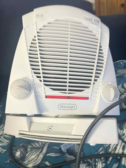 Photo of free Fan hot and cool air (Battersea SW11) #1